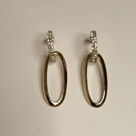 GOLD TONE DROP EARRINGS - Gift with a purchase of $ 75 or more. - Picture 3 of 3